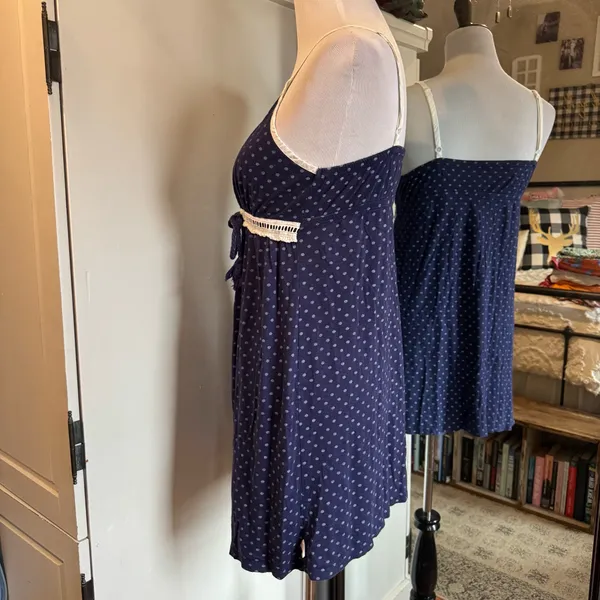 Tommy Hilfiger Small Navy Blue Nightgown - Image 3
