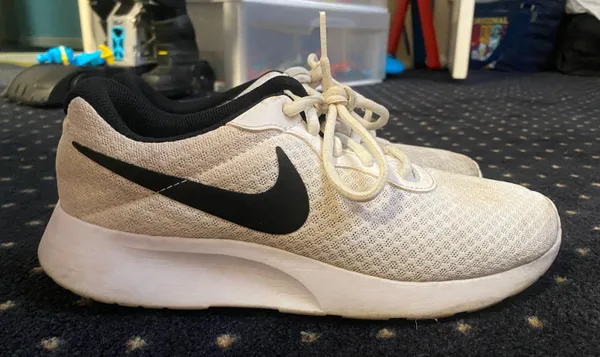 White Sneakers - Image 3