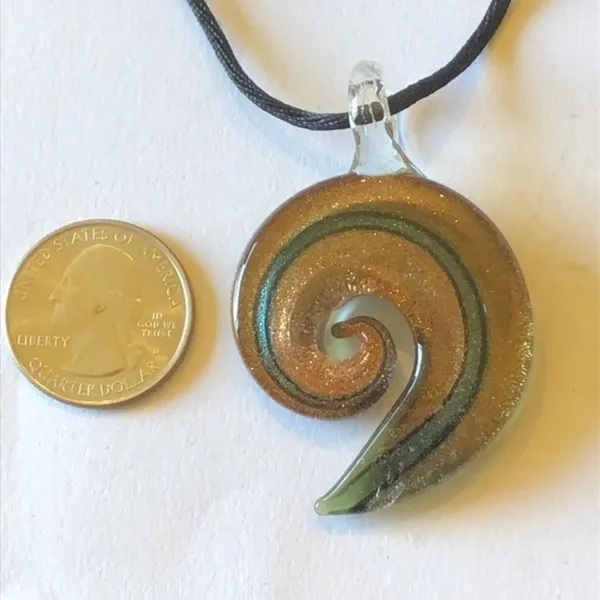 Green & Gold Shimmer Glass Pendant Necklace Vintage Boho - Image 3