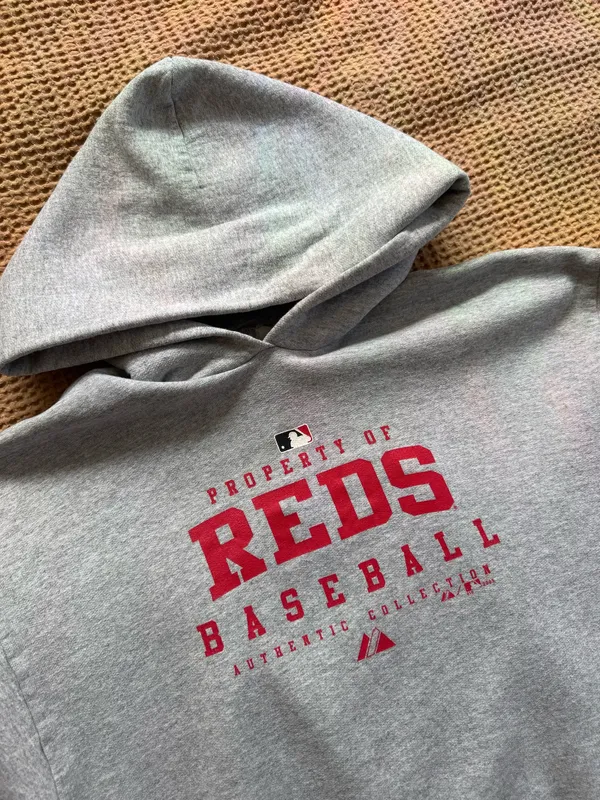 Cincinnati Reds Hoodie Gray - Image 2