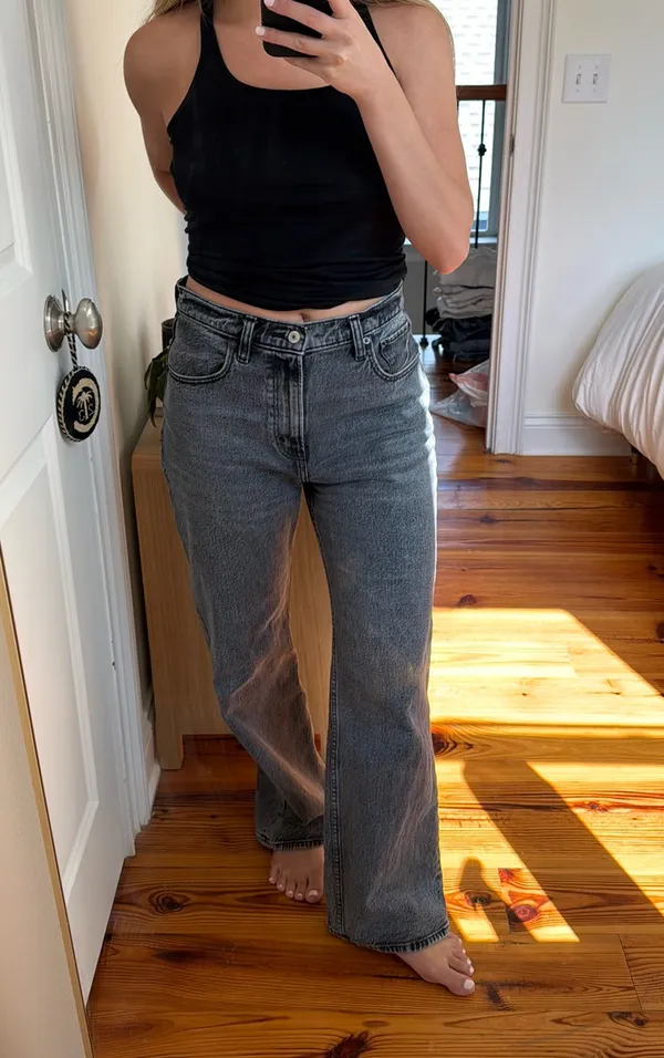 Abercrombie Relaxed 90s High-Rise Jeans - Image 4