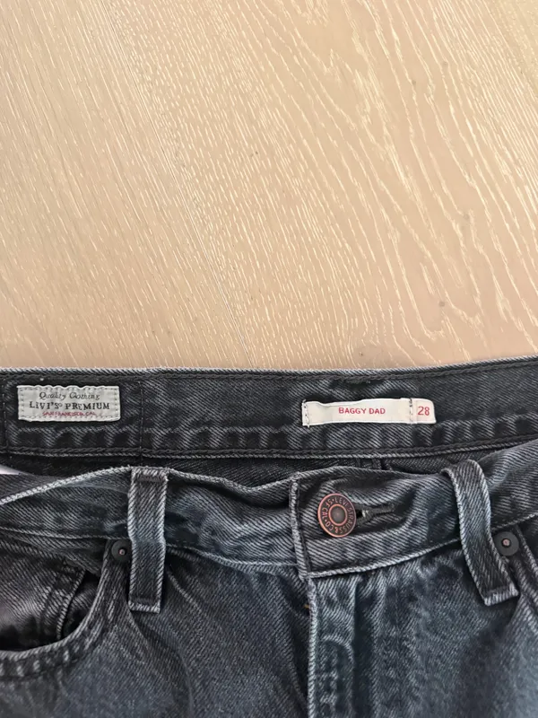Levi’s Baggy Dad Women’s Jeans - Image 2