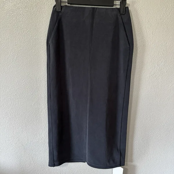 NEW Lululemon Softstreme HR High Rise‎ Midi Skirt Size 2 Black Slim Fit Pockets - Image 2