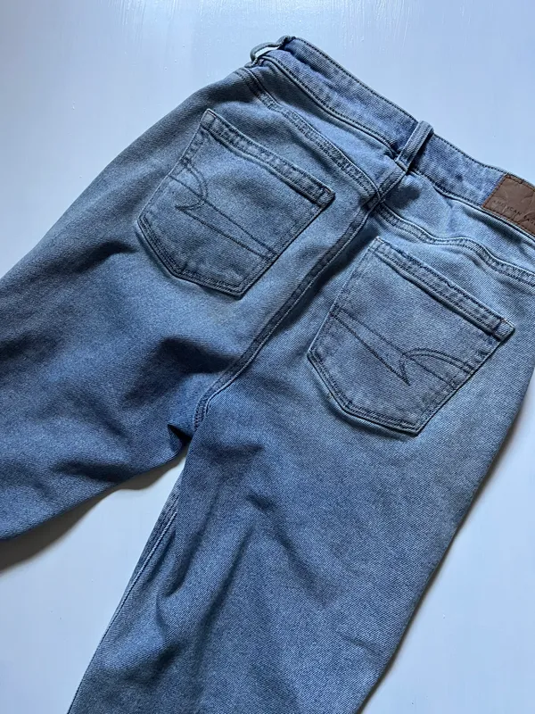 American Eagle mom jeans - Image 4