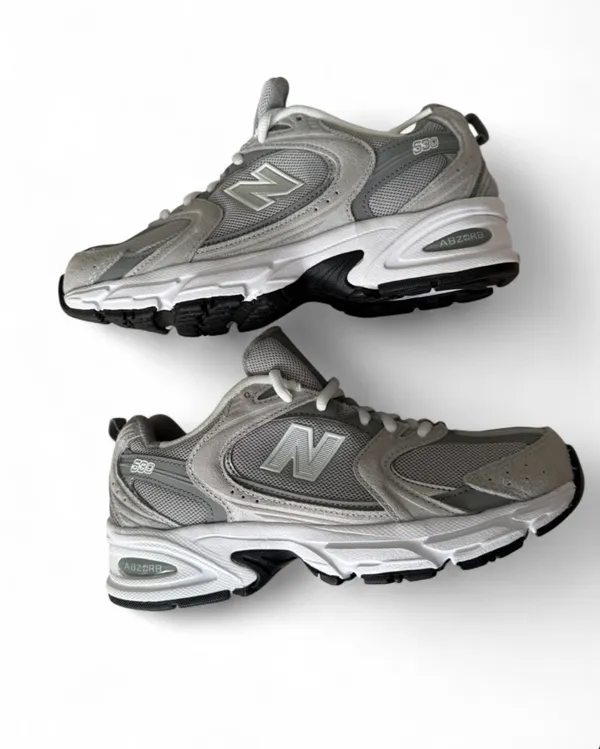 New Balance Woman's Grey and White Athletic Sneakers - Image 4