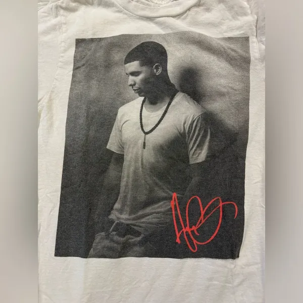 women’s drake graphic tshirt - Image 2
