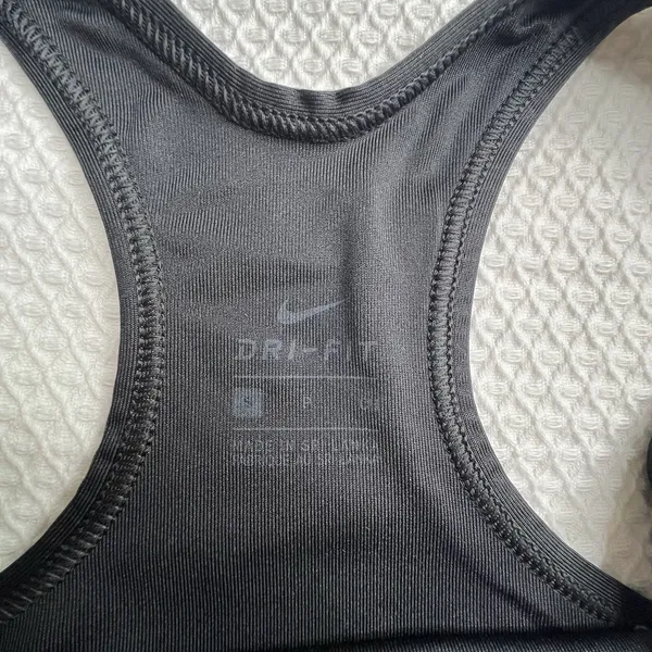 Nike‎ Dri Fit Black Sports Bra Size Small No Padding Racerback - Image 3