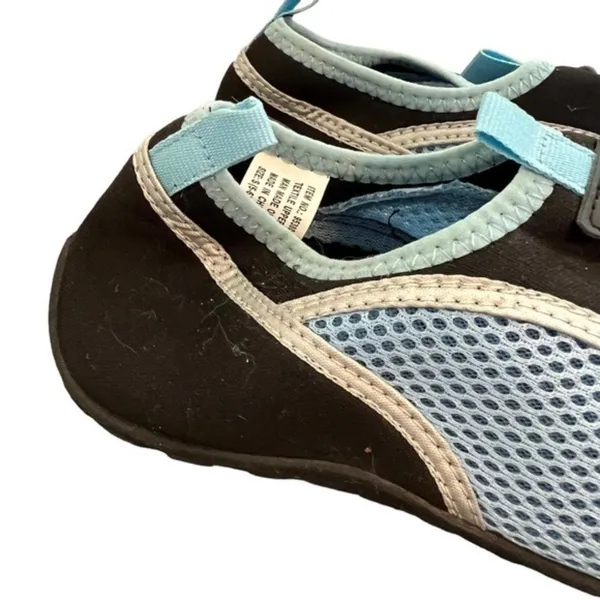 Women's Size Small 5-6 Water Shoes Black Light Blue Gray Slip On Water Resistant - Image 2