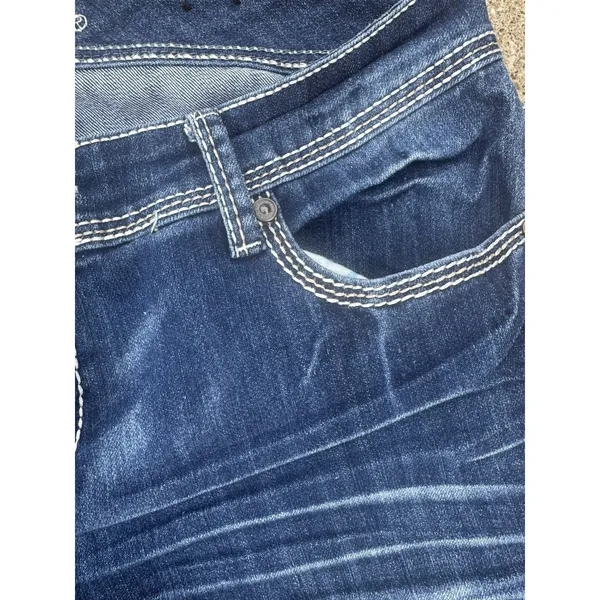Ariya Women's Dark Wash‎ Distressed Emroidered Straight Leg SZ 9/10 Western - Image 8