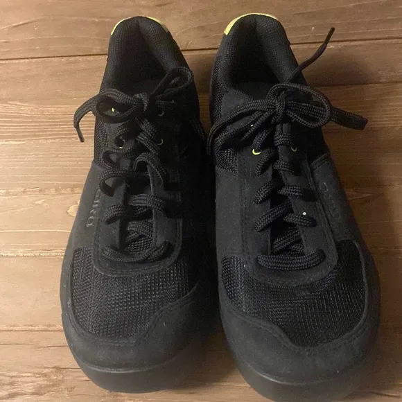 WOMEN'S PETRA VR SHOEHIGH-QUALITY, BREATHABLE SYNTHETIC AND MESH UPPER Size 8.5 - Image 2