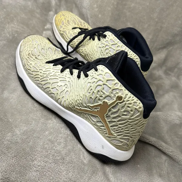 Jordan Ultra.Fly Metallic Copper Coin Mens Size 11 - Image 2