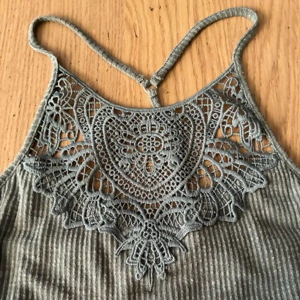 Mudd Olive Lace Halter Top M - Image 4