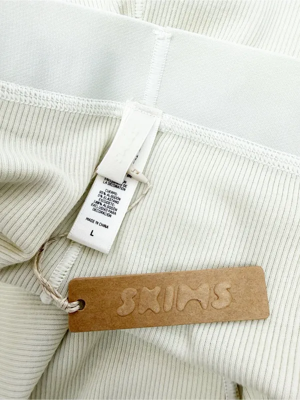 SKIMS Cotton Rib Boxer Shorts Bone Ivory - Image 7