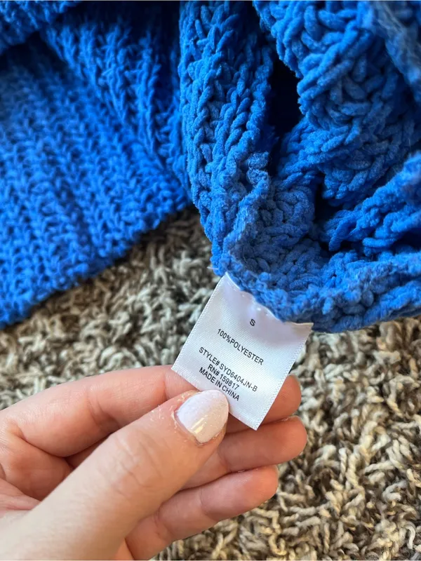 Altar’d State Chenille Cropped Sweater - Image 4