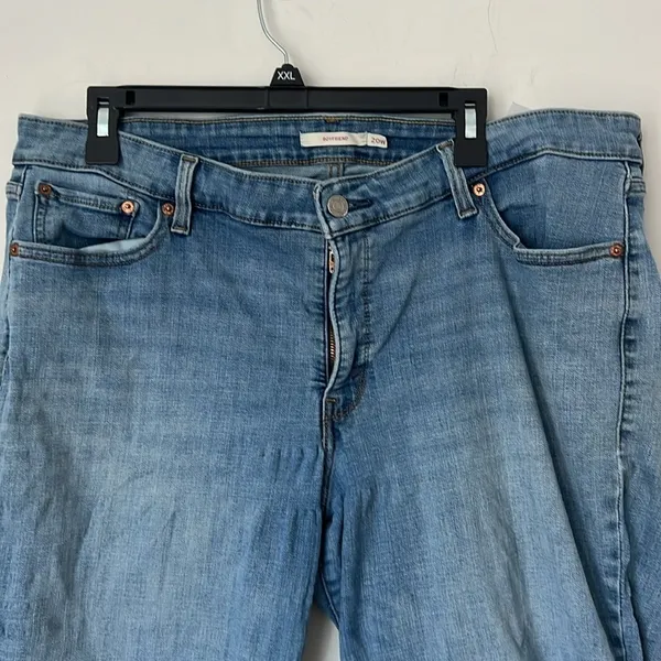 Levi's Women's Size 20w Boyfriend‎ Jean 🗝️ - Image 2