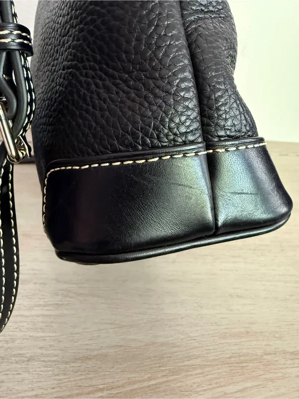 Dooney & Bourke Black Pebbled Leather Crossbody Shoulder Bag Convertible Strap - Image 4