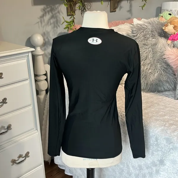 Under Armour Women's Black Long Sleeve Top - Image 4