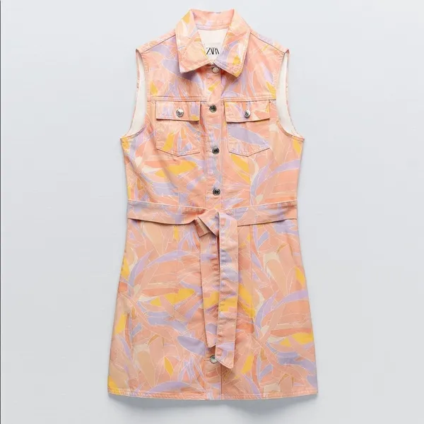 ✨ ZARA PRINTED DENIM DRESS✨ - Image 4