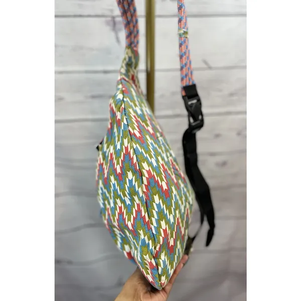 KAVU Original Rope Sling Bag Geometric Print Cotton Crossbody Backpack - Image 3