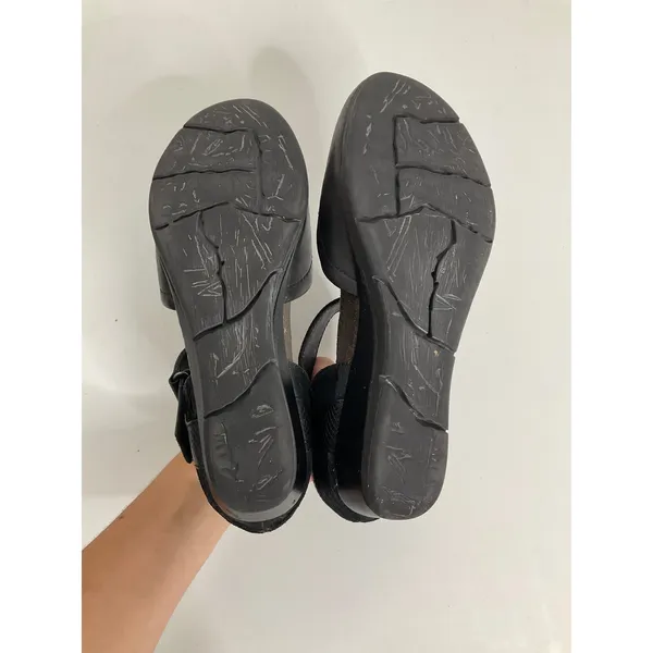 OTBT Companion Black Leather Mary Jane Wedge Shoes 8M 17F935‎ - Image 6