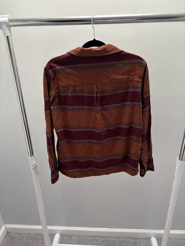 Carhartt Rugged Women’s Flex Maroon, Brown, and Gray Striped Flannel Shirt - Image 5