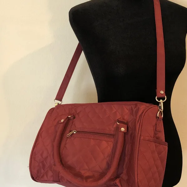 Quilted Burgundy Women’s Carryall Shoulder Bag - Image 3
