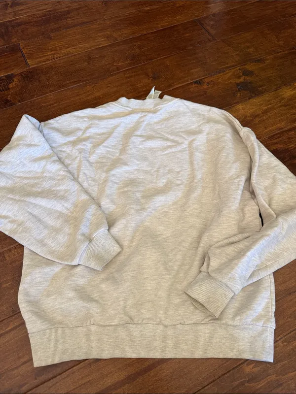 ALO Yoga Women’s Crewneck Sweatshirt - Image 4