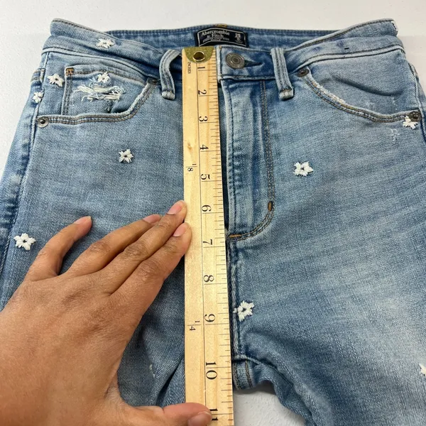 Abercrombie & Fitch Simone Ankle Jeans‎ Womens 0 Blue Denim Frayed Hem High Rise - Image 9