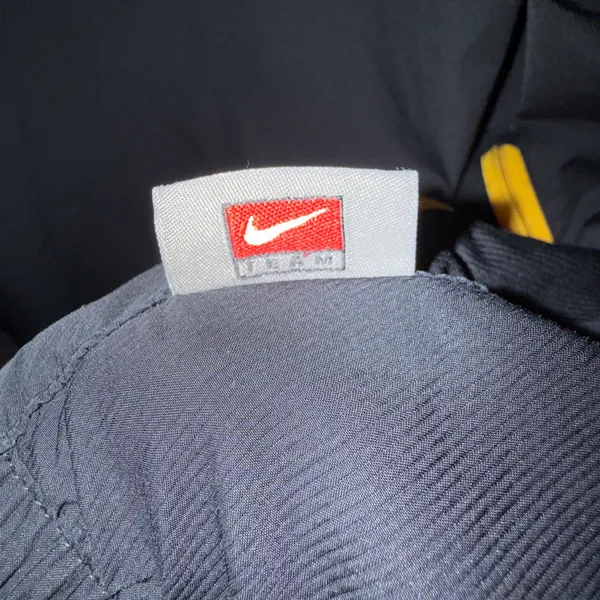 Nike Dri-FIT Black & Yellow XXL Pullover 1/4 Zip Long Sleeve - Iowa Hawkeyes - Image 5
