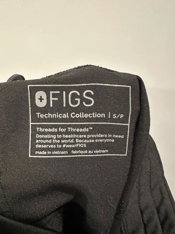 FIGS Zamora Jogger Scrub Bottoms Black - Image 10