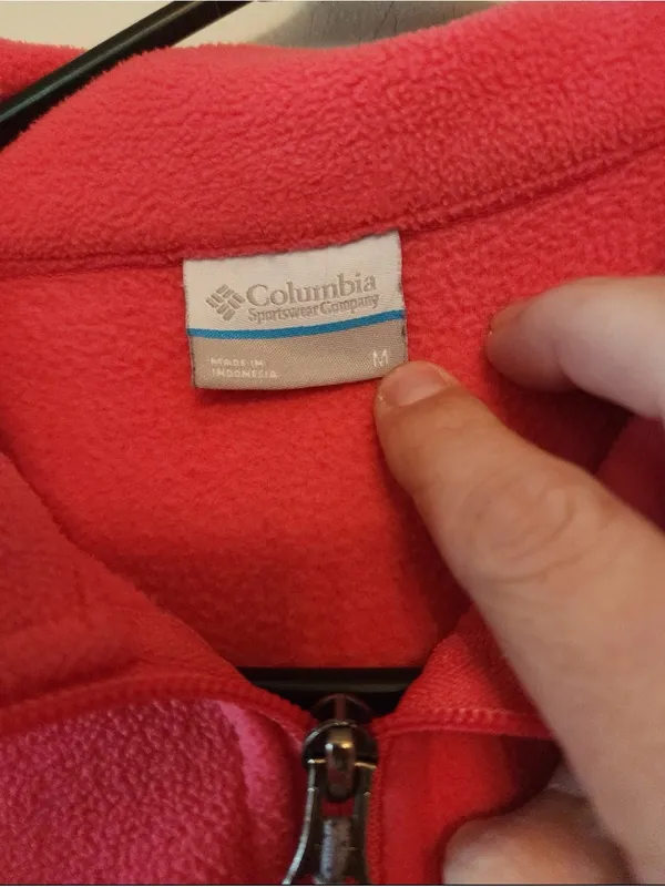 Columbia Women's Size medium Pink Fleece Jacket - Image 3