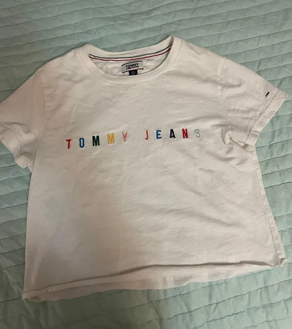 White Vintage  T - Image 2