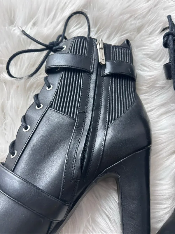 Sam Edelman Skylar Black Zipper Block Heel Ankle Boots with Lace-up detail size - Image 2
