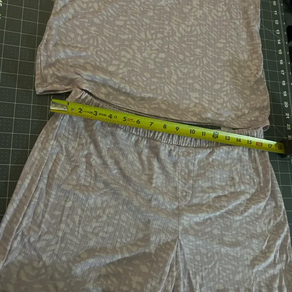 Lavender Patterned Sleepwear Set Purple Size M - Image 3