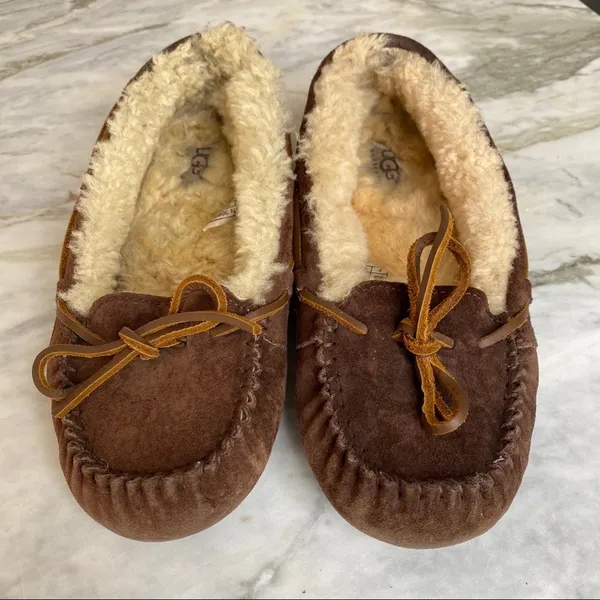 UGG Womens Shearling Lined Chocolate Brown Suede Moccasin Slippers Size 6 - Image 2