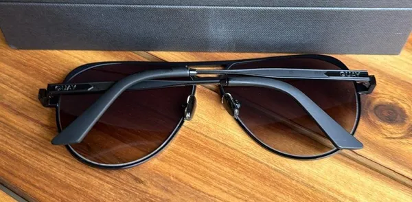 Quay Open Tab Sunglasses - Image 2
