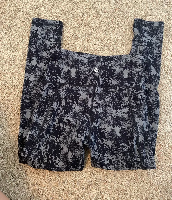 CRZ Yoga 7/8th High-Waist Pocket Leggings - Image 5