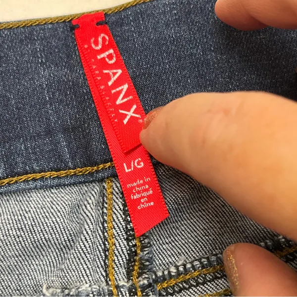 Spanx Skinny Jean Womens Large Blue Distressed Pull-on‎ Stretch Blue Denim - Image 2