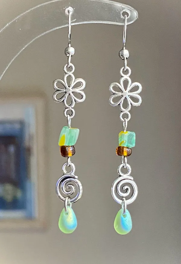 Handmade quality glass beads & flower fairy boho cottage whimsical dangle earrings & necklace set💐🍃 - Image 11