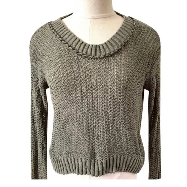 Kensie olive green long sleeved sweater S - Image 2