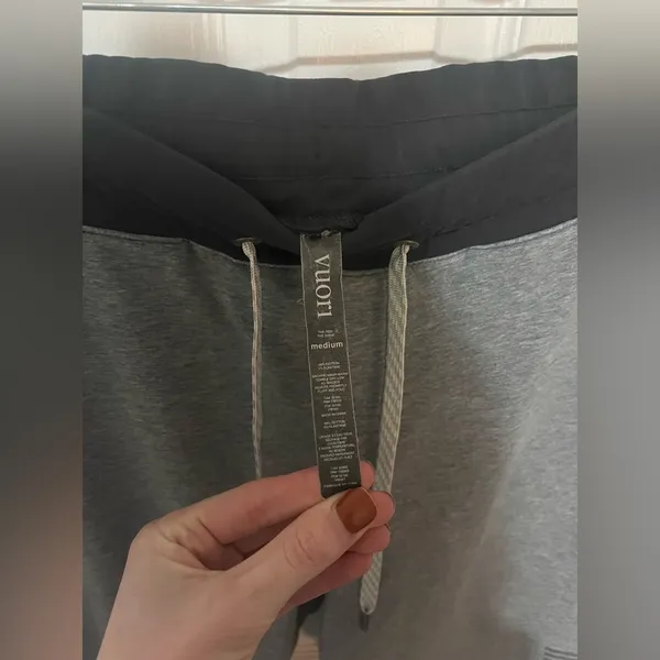 Vuori Laguna Jogger Heathered Grey Medium - Image 4
