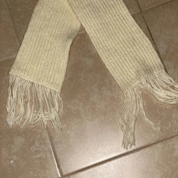 Scarf Beige Ribbed Unisex‎ - Image 3