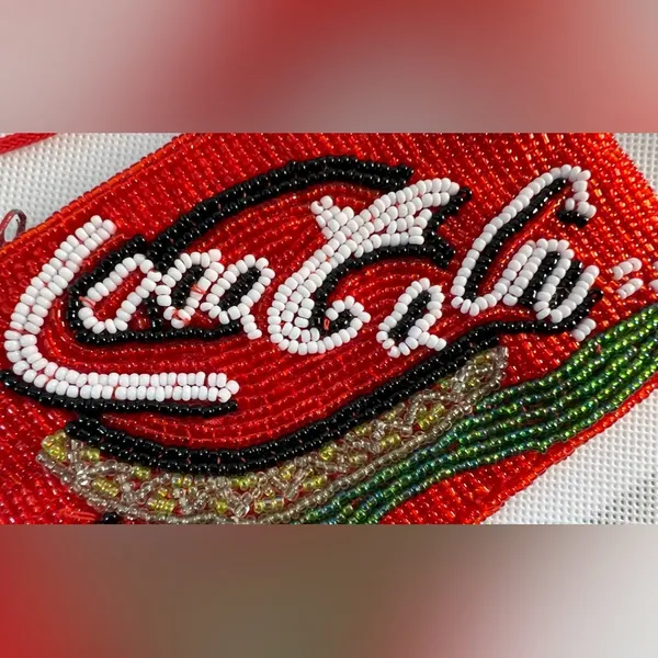 VINTAGE: small, beaded wristlet bag Red - Image 2