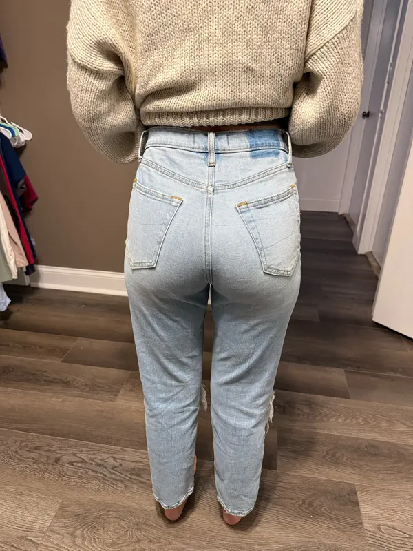 Abercrombie High-Rise Jeans - Image 2