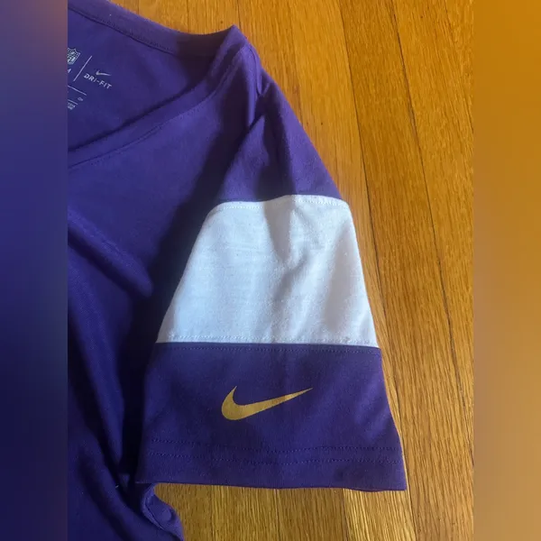 NFL Womens T-Shirt Minnesota Vikings V-Neck Short Sleeve T-Shirt, Size S - Image 6