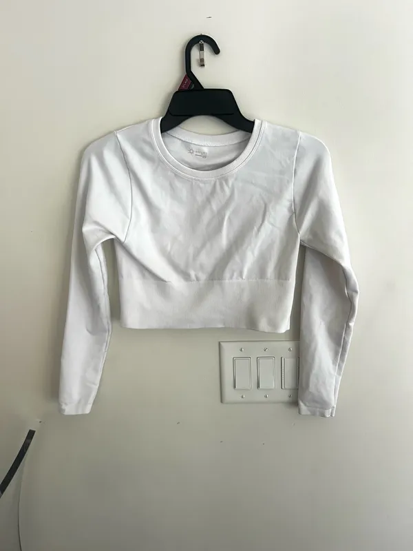 Aerie Long Sleeve Crop Top - Image 2