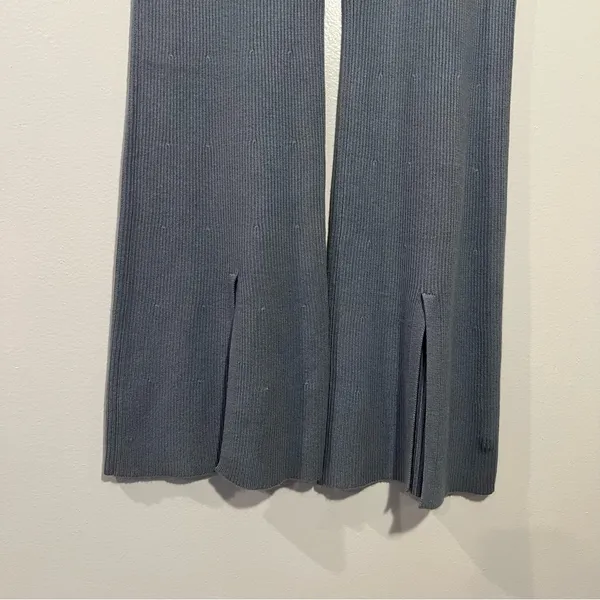 NWOT Abercrombie & Fitch Ribbed‎ Kick Flare High Rise Sweater Pant Blue Large - Image 3