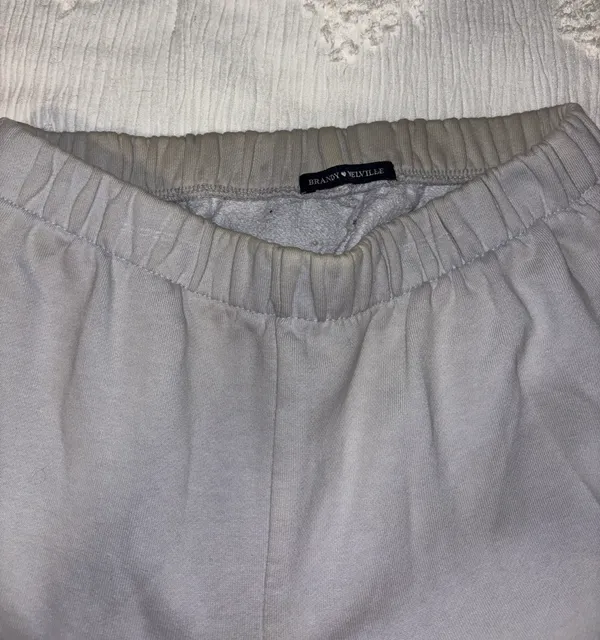 Brandy Melville Sweatpants - Image 4