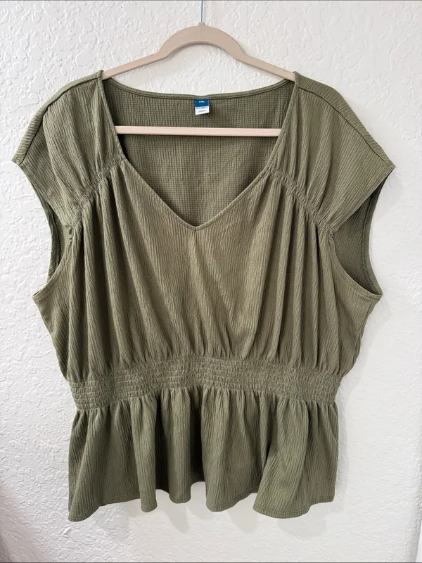 OLD NAVY Olive Smocked Waist V-Neck Top Size XXL - Image 2