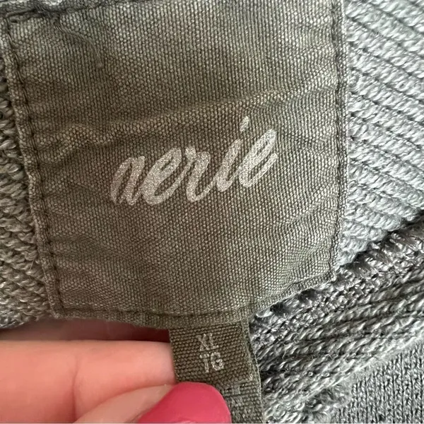 Aerie Beach Party Olive Green Cropped Crewneck Sweatshirt Size XL - Image 3